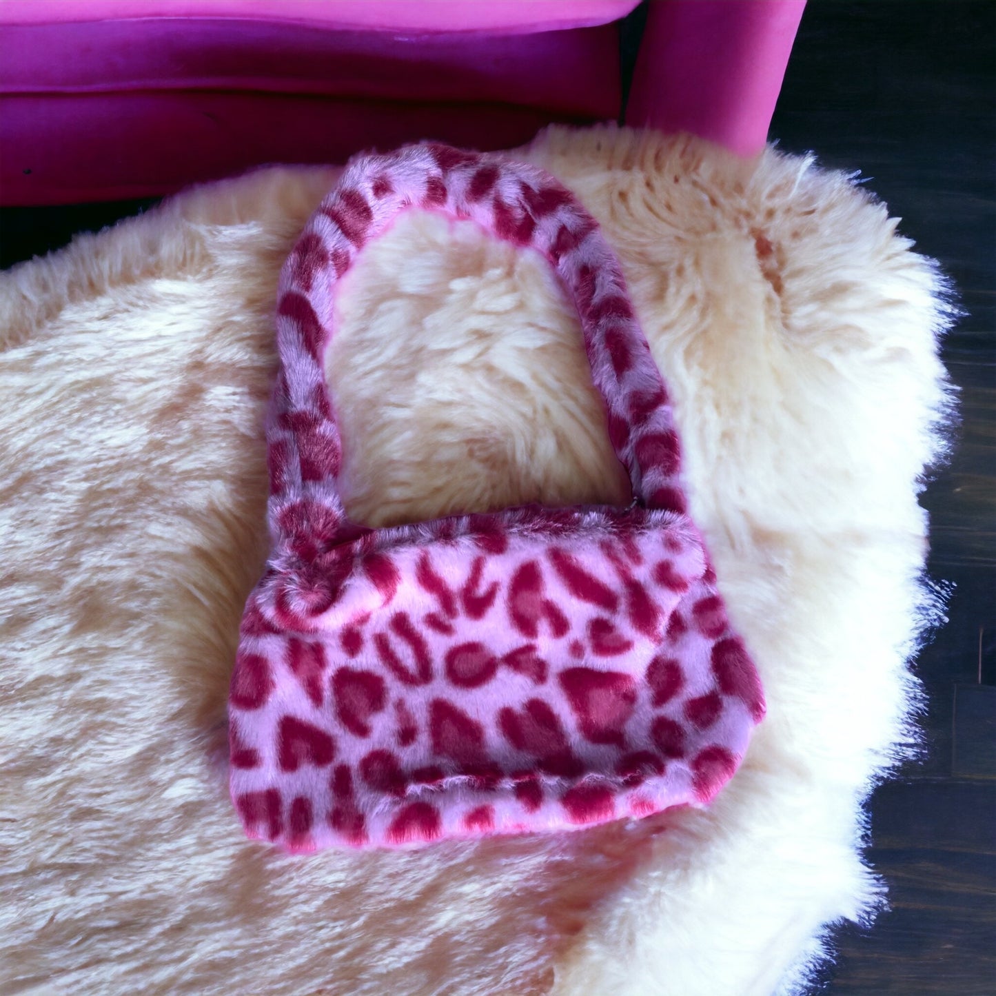 LEO TASCHE