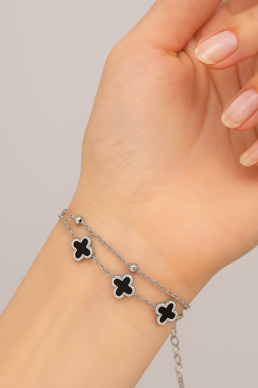 Shadow Clover Armband